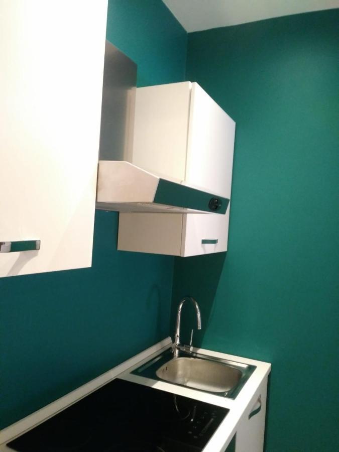 Ak Holidays Apartments 81 Болонья Экстерьер фото